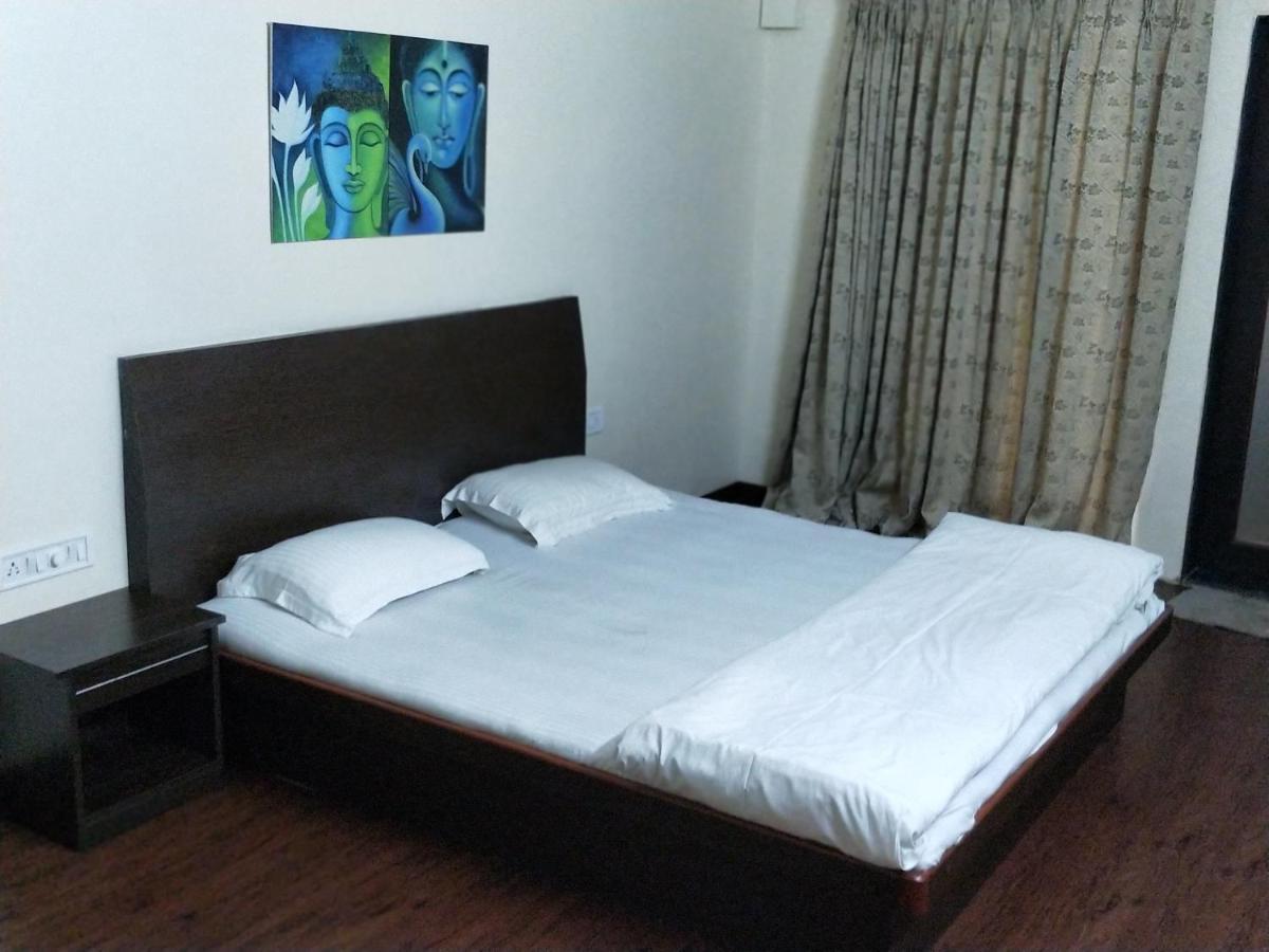 Apple Tree Apartments Koregaon Park Pune Ngoại thất bức ảnh